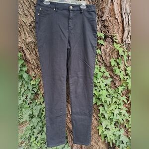 Chicos 1.5 So Slimming Stretch Skinny Jeans Pull On Black Denim Womens 10